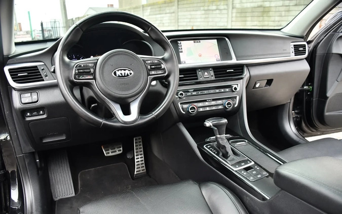 Kia Optima cena 64900 przebieg: 179054, rok produkcji 2017 z Kutno małe 781